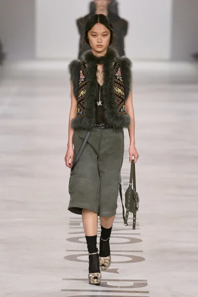 Look 53